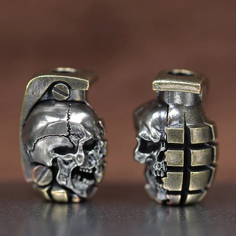 Paracord Bracelet - Dual Color Skull Granaat Messing Mes