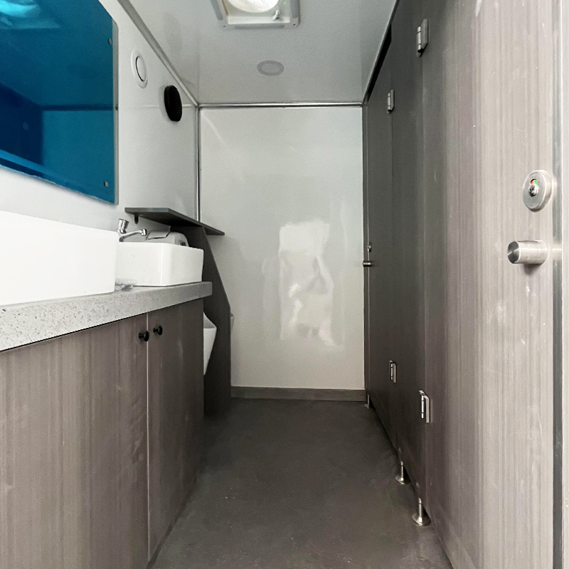 Outdoor Camping Bathroom - 2025 Draagbaar geprefabriceerd buitenbadkamertoilet Luxe mobiel