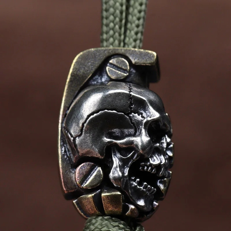 Dual Color Skull Granaat Messi - Paracord Bracelet recensie en prijs