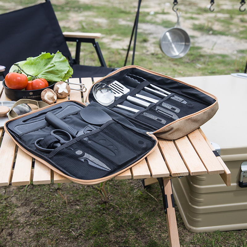 8-delige campingkeukenset met  - Outdoor Camping Uk recensie en prijs