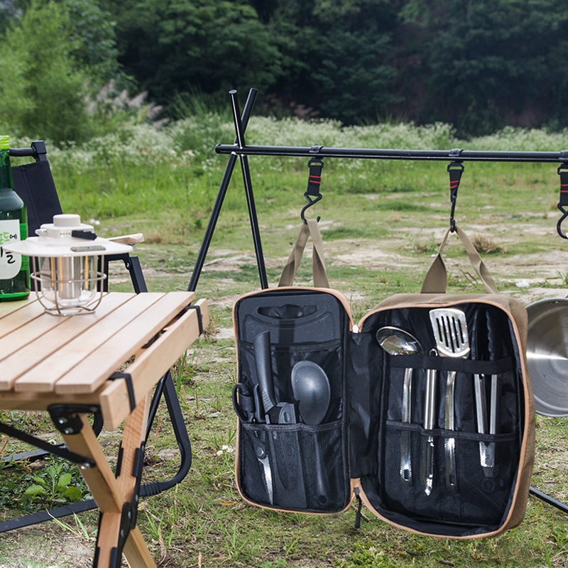 8-delige campingkeukenset met  - Outdoor Camping Uk recensie en prijs